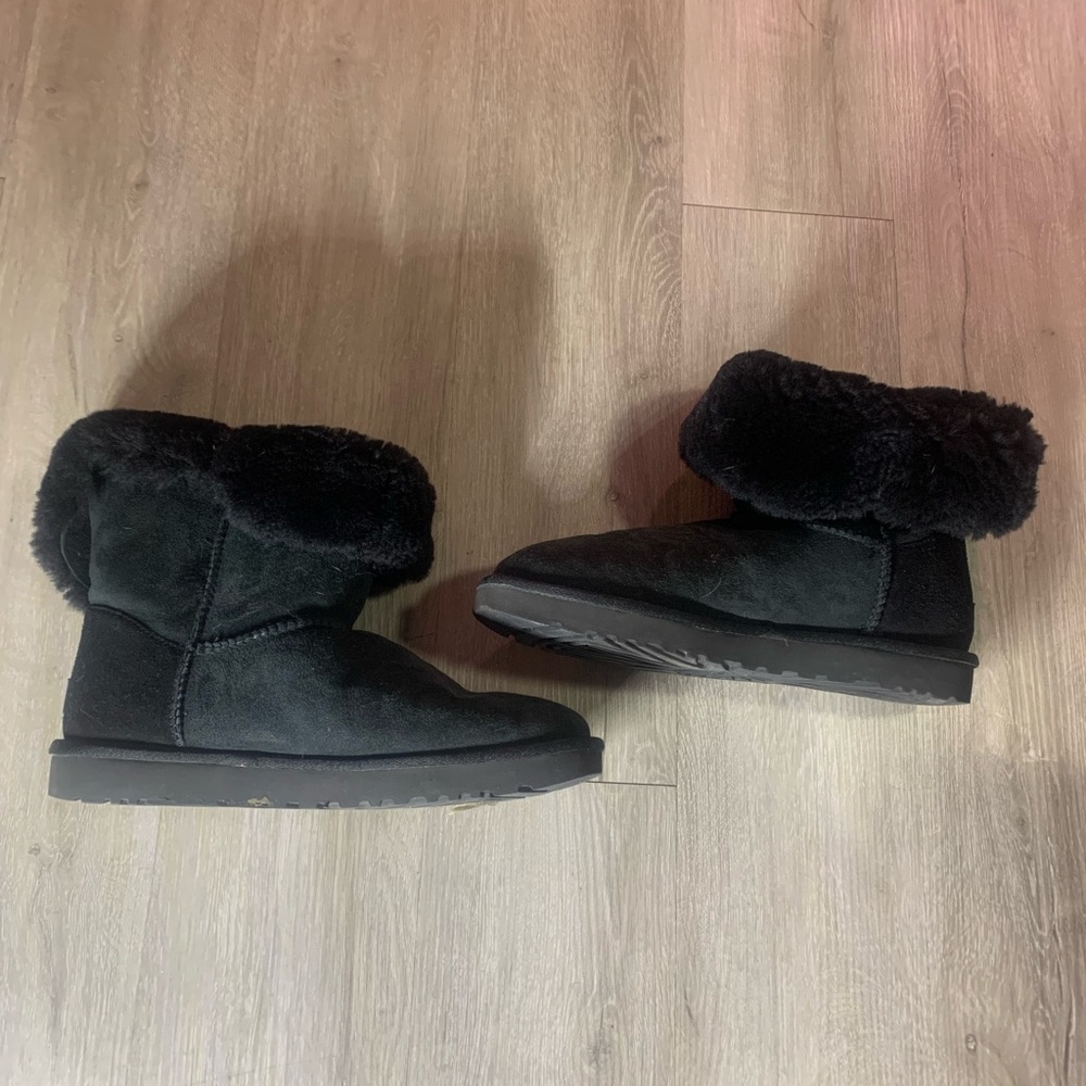 uggs Classic short Black boots Size 11